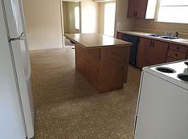 1620 23rd Ave E, Tuscaloosa, Al 35404 4 Beds 2 Baths 1,632 Sqft in Tuscaloosa, AL (Photo 7 of 7)