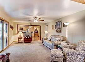 A 3 Bedroom Home Apartment, with 2 Bathroom. in West Jefferson, OH (Photo 7 of 12)