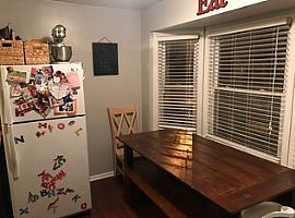 A 3 Bedroom Home Apartment, with 1 Bathroom. in Cleveland, OH (Photo 6 of 12)