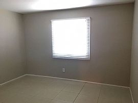 4613 N 80th Dr, Phoenix, Az 85033 in Phoenix, AZ (Photo 5 of 12)