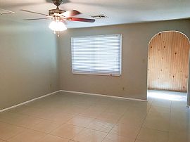 4613 N 80th Dr, Phoenix, Az 85033 in Phoenix, AZ (Photo 7 of 12)