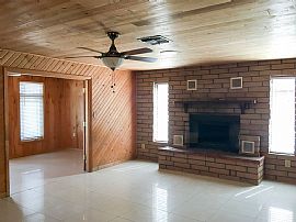 4613 N 80th Dr, Phoenix, Az 85033 in Phoenix, AZ (Photo 9 of 12)