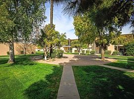 4360 N 36th St, Phoenix, Az 85018 in Phoenix, AZ (Photo 3 of 12)