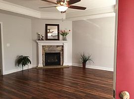 451 River Oaks Dr, Wetumpka, Al 36092 in Wetumpka, AL (Photo 4 of 10)