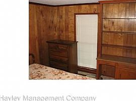 810 Forestdale Ct, Opelika, Al 36801 in Opelika, AL (Photo 4 of 11)