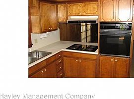 810 Forestdale Ct, Opelika, Al 36801 in Opelika, AL (Photo 8 of 11)