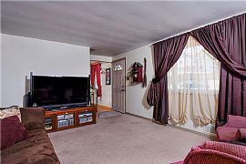 2551 Winchester Dr, Pittsburgh, Pa 1522 in Pittsburgh, PA (Photo 2 of 5)
