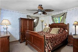 2551 Winchester Dr, Pittsburgh, Pa 1522 in Pittsburgh, PA (Photo 4 of 5)