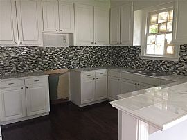 475 E Ridgeway St Newly Renovated, 3 Bedroom 3 Bathroom  in Jackson, MS (Photo 10 of 10)