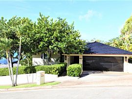 A 4 Bedroom in a Serene Area in Honolulu, HI