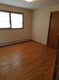 8647 W Summerdale Ave # 3, Chicago, Il in Chicago, IL (Photo 7 of 12)