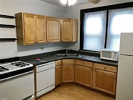 3104 N Wolcott Ave, Chicago, Il in Chicago, IL (Photo 3 of 5)