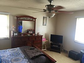 9600 Oakdale Rd, Cleveland, Oh 44129 2 Beds 1 Bath - Sqft 1,250 in Cleveland, OH (Photo 6 of 11)