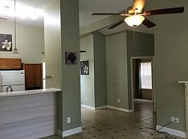  913 Charles St, North Myrtle Beach, Sc 29582 2 Beds 2 Baths 1, in North Myrtle Beach, SC (Photo 4 of 4)