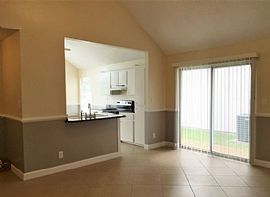  3015 Yorktown Cir, Fort Walton Beach, Fl 32547 3 Beds 2 Baths  in Fort Walton Beach, FL