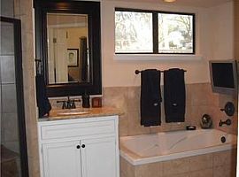 A 4 Bed and 3bath Up For Rent in Austin in Austin, TX (Photo 4 of 8)