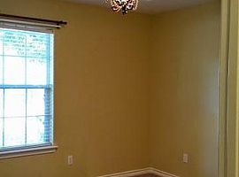 The Is a 3beds and 2baths in Rockport in Rockport, TX (Photo 10 of 10)