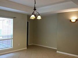 The Is a 3beds and 2baths in Rockport in Rockport, TX (Photo 3 of 10)