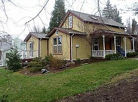 A 3 Bedroom Home Apartment, with 2 Bathroom. in Ashland, OR (Photo 4 of 12)