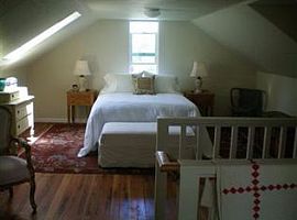 A 3 Bedroom Home Apartment, with 2 Bathroom. in Ashland, OR (Photo 6 of 12)