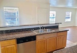 10904 Estepa Dr, Oakland, Ca 94603 3 Beds 2 Baths 1,118 Sqft in Oakland, CA (Photo 5 of 8)