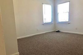 10904 Estepa Dr, Oakland, Ca 94603 3 Beds 2 Baths 1,118 Sqft in Oakland, CA (Photo 6 of 8)