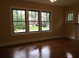 1736 Harold Ave, Louisville, Ky 40210 3 Beds 1 Bath 1,500 Sqft in Louisville, KY (Photo 2 of 8)