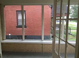 1736 Harold Ave, Louisville, Ky 40210 3 Beds 1 Bath 1,500 Sqft in Louisville, KY (Photo 4 of 8)