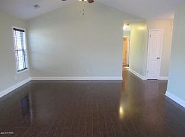 1006 Ponderosa Pl, Jacksonville, Nc 28546 3 Beds 2 Baths 1,327  in Jacksonville, NC (Photo 3 of 9)