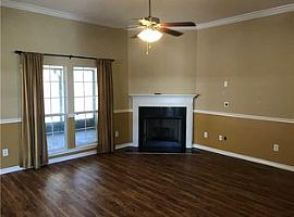 1829 Kendall Ct E, Mobile, Al 36695 (747) 444-3766 in Mobile, AL (Photo 3 of 8)