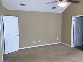 1829 Kendall Ct E, Mobile, Al 36695 (747) 444-3766 in Mobile, AL (Photo 4 of 8)