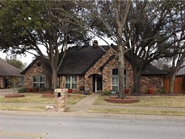 A Beautiful 3 Bedroom Apartment, with 2 Bathrooms in Bedford, TX