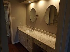 A Beautiful 3 Bedroom Apartment, with 2 Bathrooms in Bedford, TX (Photo 11 of 12)