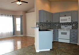 257 Pacific Ave, Middleton, Id 83644 3 Beds 2 Baths 1,115 Sqft in Middleton, ID (Photo 3 of 8)