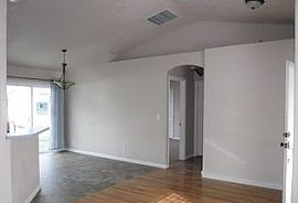 257 Pacific Ave, Middleton, Id 83644 3 Beds 2 Baths 1,115 Sqft in Middleton, ID (Photo 6 of 8)