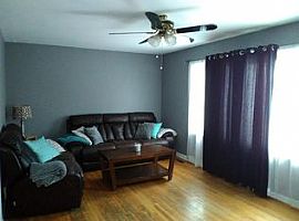 4712 Howard St, Mchenry, Il 60051 3 Beds 2 Baths 1,800 Sqft in McHenry, IL (Photo 9 of 10)