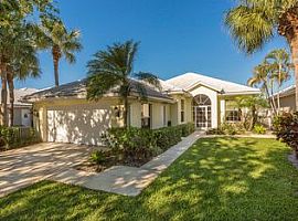 1095 Gator Trl, West Palm Beach, Fl 33409 in West Palm Beach, FL