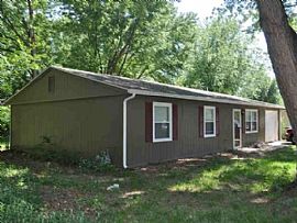 2718 Ponderosa Dr, Lawrence, Ks 66046 3 Beds 1 Bath 1,120 Sqft in Lawrence, KS