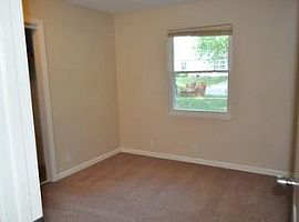2718 Ponderosa Dr, Lawrence, Ks 66046 3 Beds 1 Bath 1,120 Sqft in Lawrence, KS (Photo 8 of 8)
