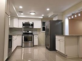 30 Orford Rd, West Haven, Ct 06516 in West Haven, CT (Photo 4 of 12)