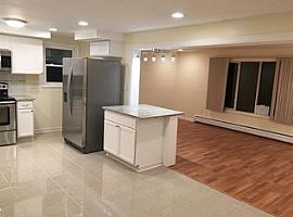 30 Orford Rd, West Haven, Ct 06516 in West Haven, CT (Photo 5 of 12)