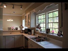 651 Unadilla St, Shreveport, La 71106 3 Beds 1 Bath 1,850 Sqft in Shreveport, LA (Photo 8 of 9)