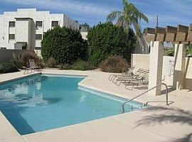 A Good Looking Home in Phoenix in Phoenix, AZ (Photo 2 of 4)