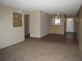 A Good Looking Home in Phoenix in Phoenix, AZ (Photo 3 of 4)