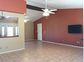 4950 N Kolb Rd, in Tucson, AZ (Photo 3 of 11)