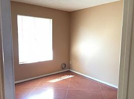 4950 N Kolb Rd, in Tucson, AZ (Photo 7 of 11)