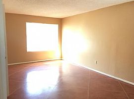 4950 N Kolb Rd, in Tucson, AZ (Photo 8 of 11)