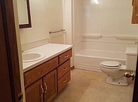 A Beautiful 3 Bedroom Apartment, with 1 Bathrooms in Gretna, NE (Photo 3 of 10)