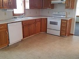 A Beautiful 3 Bedroom Apartment, with 1 Bathrooms in Gretna, NE (Photo 4 of 10)