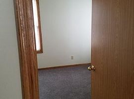A Beautiful 3 Bedroom Apartment, with 1 Bathrooms in Gretna, NE (Photo 5 of 10)